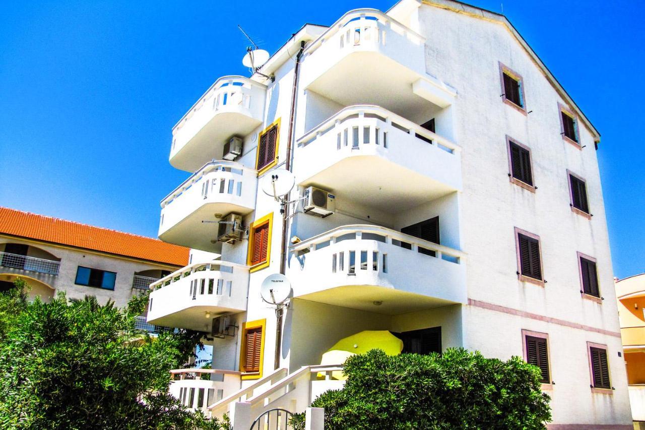 Apartments Hope Novalja Kültér fotó